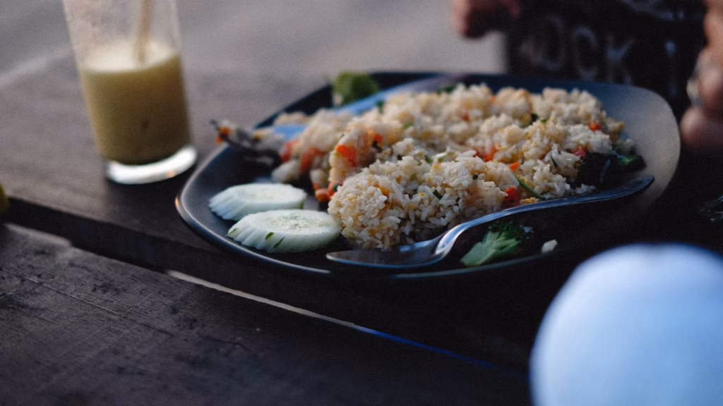 Menú andino saludable con quinoa y verduras