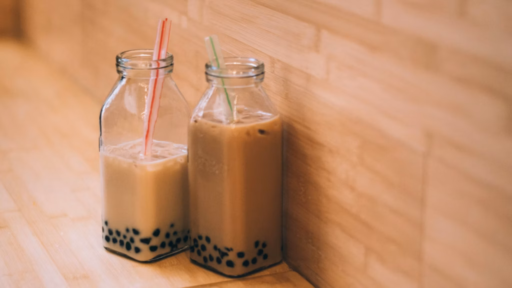 Perlas de tapioca en una bebida casera