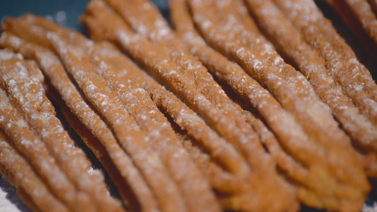 Sopaipillas Sin Zapallo con Pebre