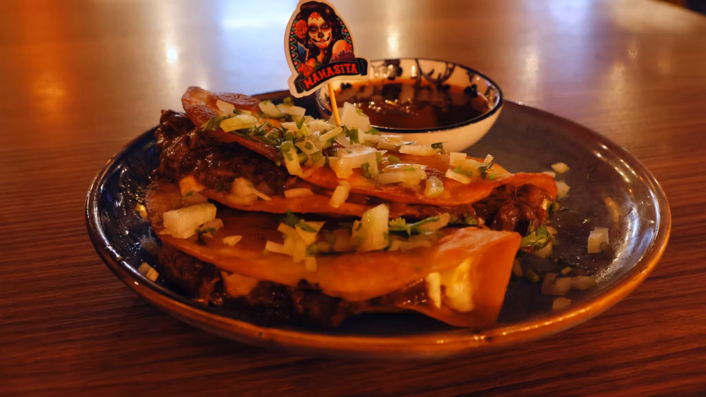 Tacos Dorados de Papa y Queso