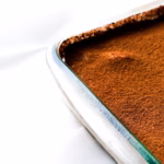 Tiramisu clásico con cacao y mascarpone